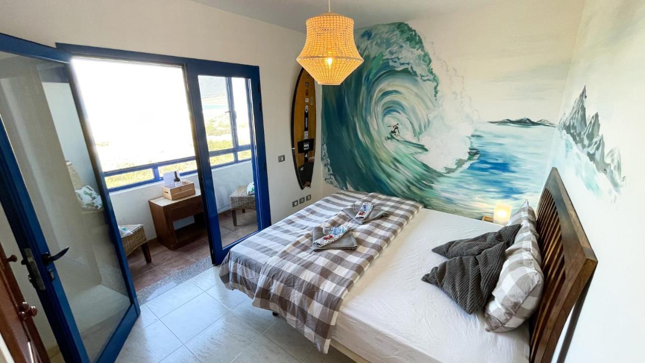 Red Star Surf & Yoga Camp Lanzarote Hostel ฟามารา ภายนอก รูปภาพ