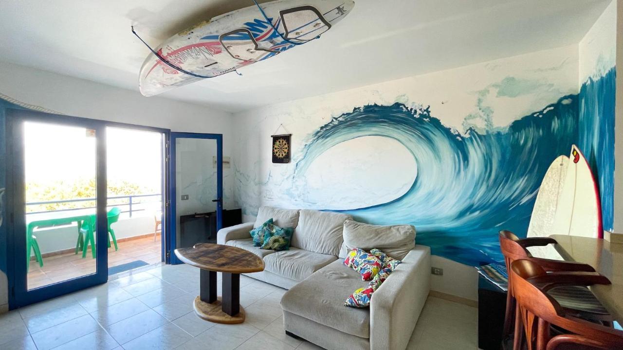 Red Star Surf & Yoga Camp Lanzarote Hostel ฟามารา ภายนอก รูปภาพ