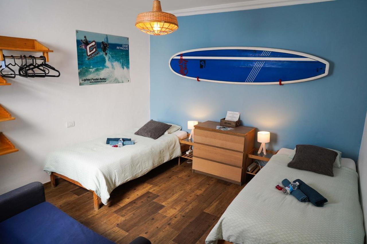 Red Star Surf & Yoga Camp Lanzarote Hostel ฟามารา ภายนอก รูปภาพ