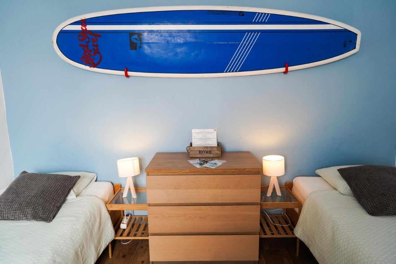 Red Star Surf & Yoga Camp Lanzarote Hostel ฟามารา ภายนอก รูปภาพ