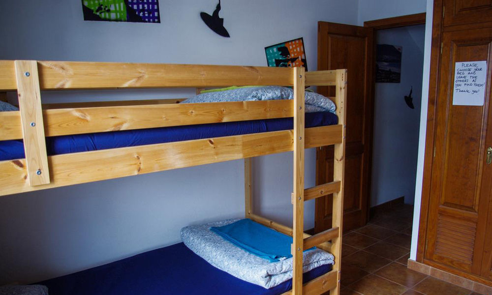 Red Star Surf & Yoga Camp Lanzarote Hostel ฟามารา ภายนอก รูปภาพ